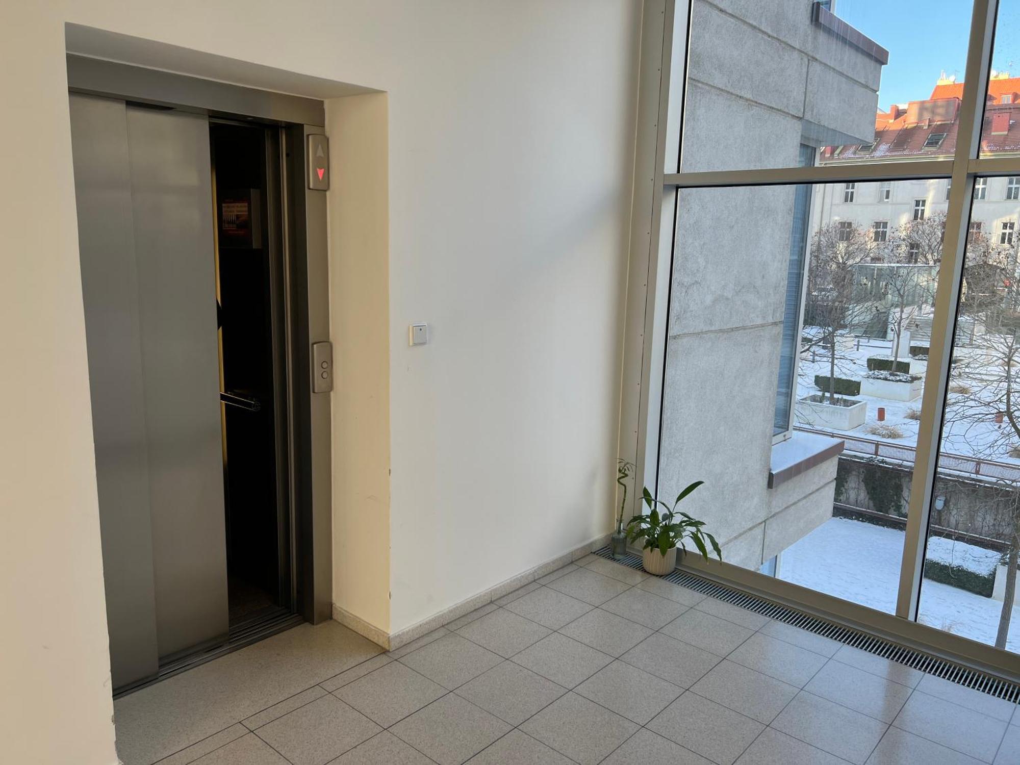 Tva Oaza V Srdci Vinohrad Apartamento Praga Exterior foto